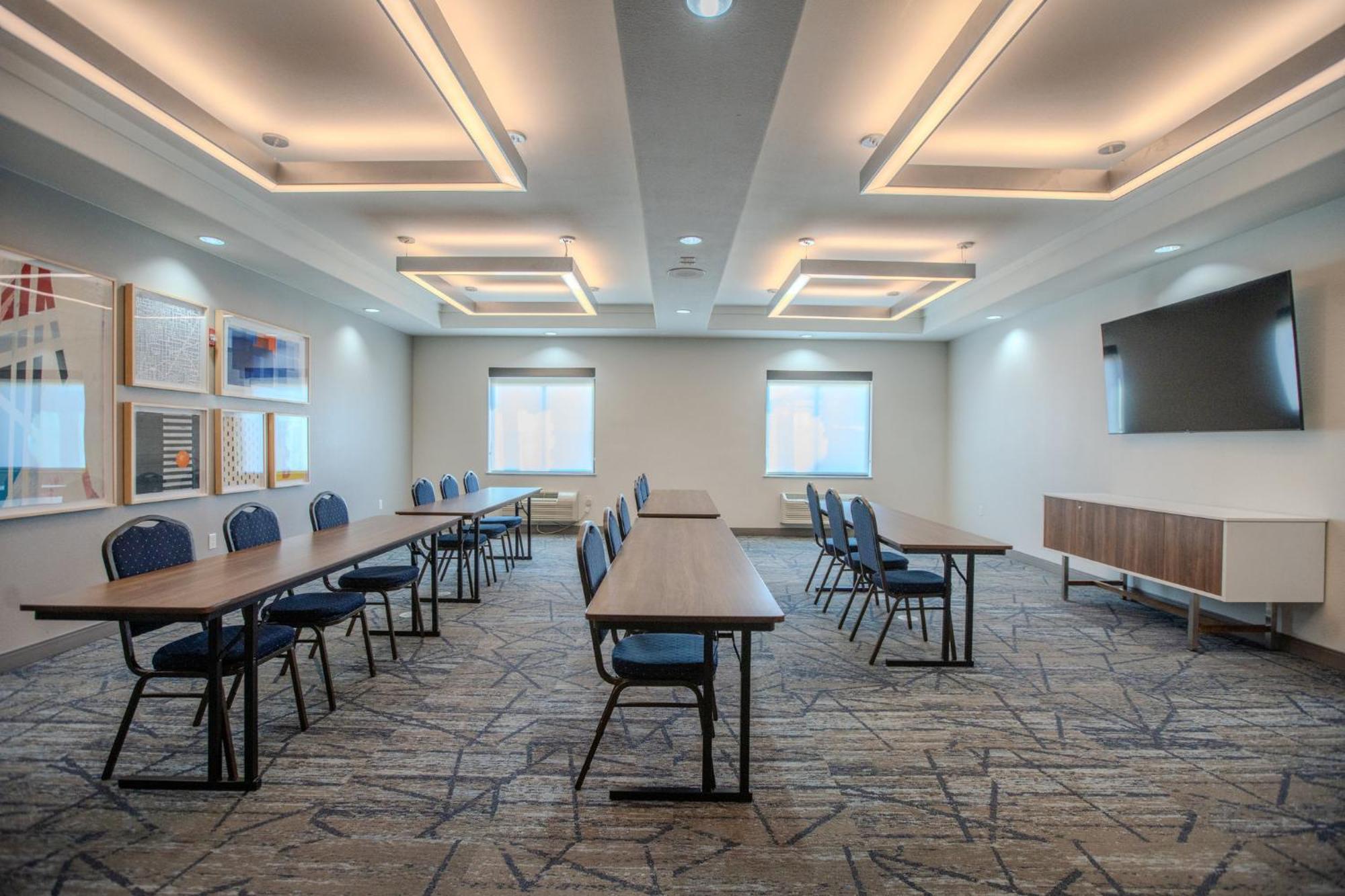 Holiday Inn Express & Suites Cleveland By Ihg Dış mekan fotoğraf