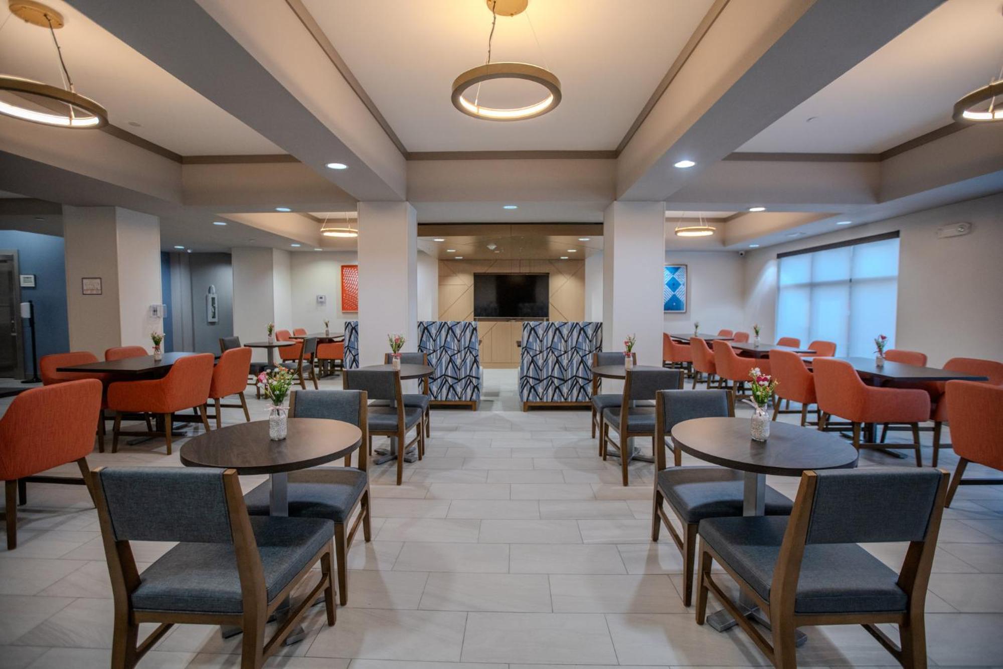 Holiday Inn Express & Suites Cleveland By Ihg Dış mekan fotoğraf