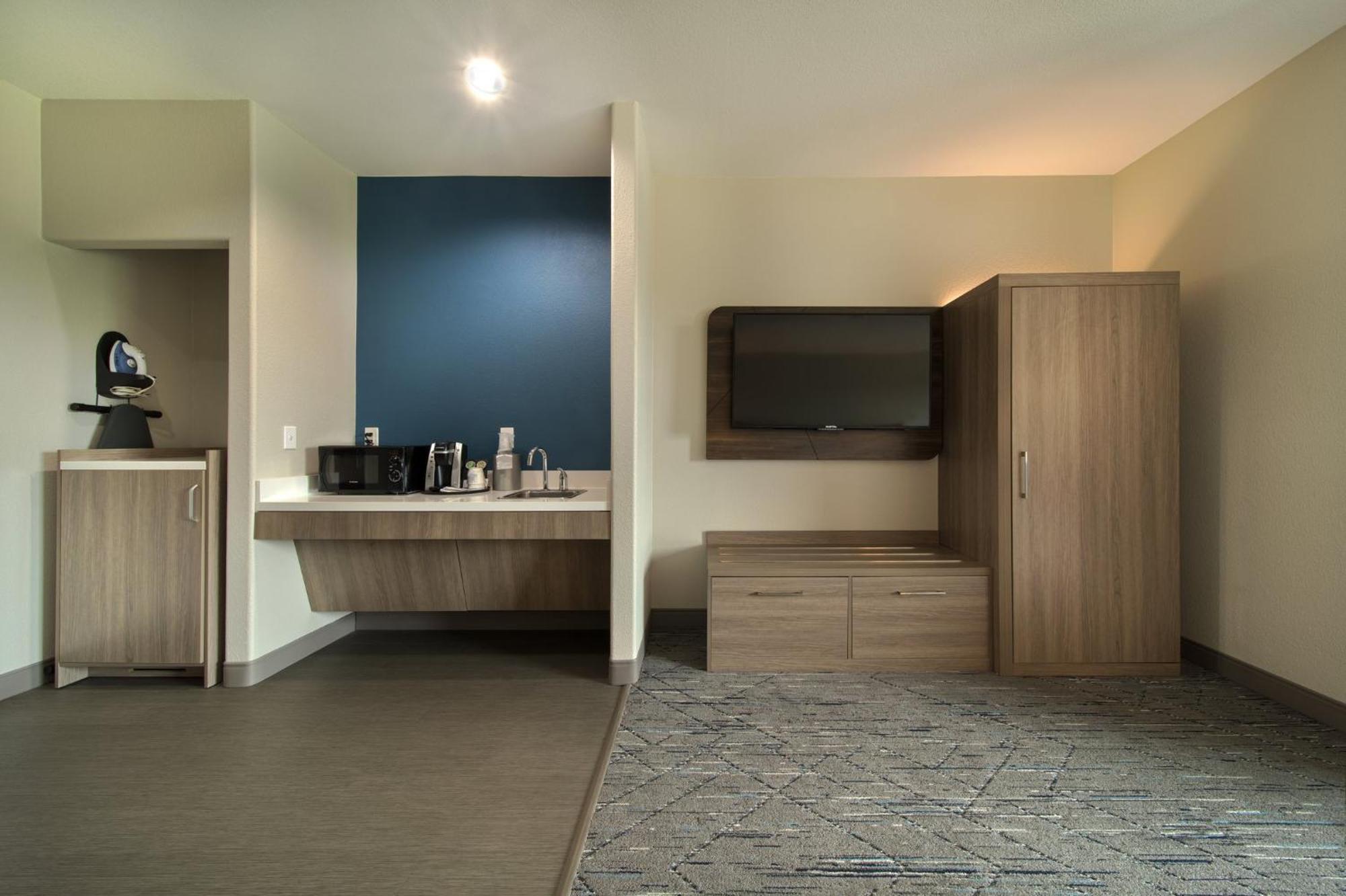Holiday Inn Express & Suites Cleveland By Ihg Dış mekan fotoğraf